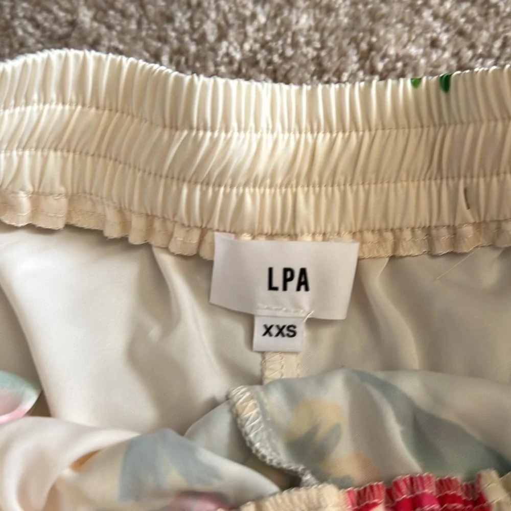 LPA- NWT Matching Silk Shortsleeve Floral Shorts Set